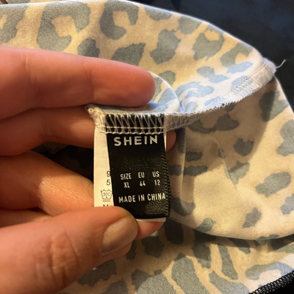 Leopard top - Picture 2 of 2